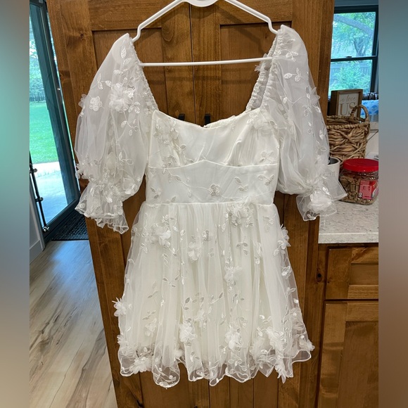 NWOT Selfie Leslie size small white dress - Picture 4 of 6